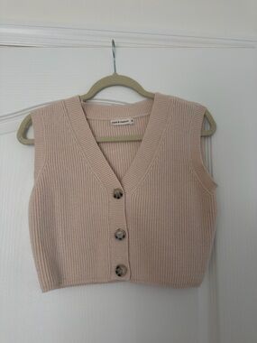 modern classic knit vest